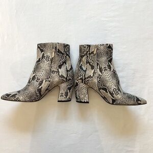 Sam Edelman Hilty *LIKE NEW* Snakeskin Pointed Block Bootie Size 9.5